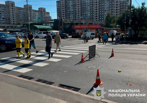 У Києві п'яна водійка на переході збила військову 